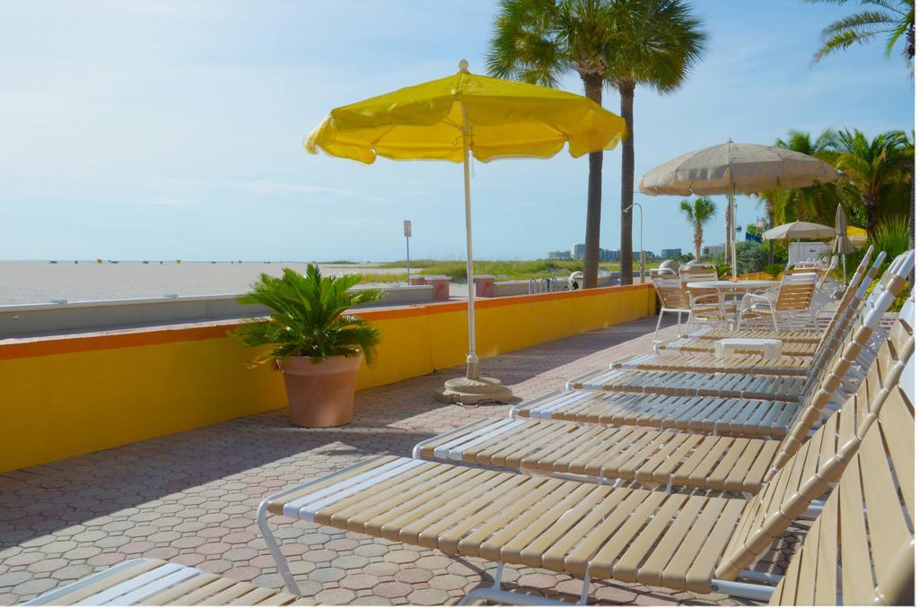 Page Terrace Beachfront Hotel St. Pete Beach Esterno foto