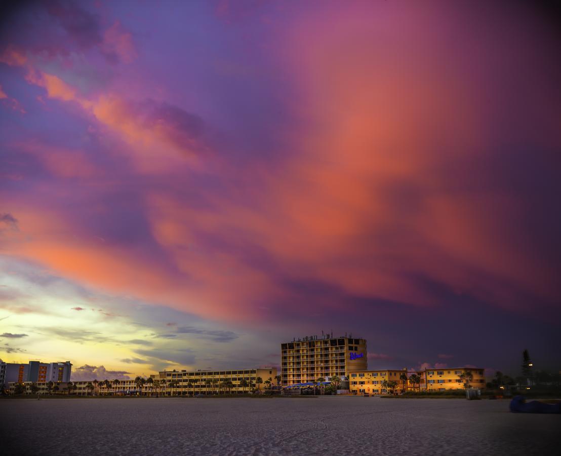 Page Terrace Beachfront Hotel St. Pete Beach Esterno foto