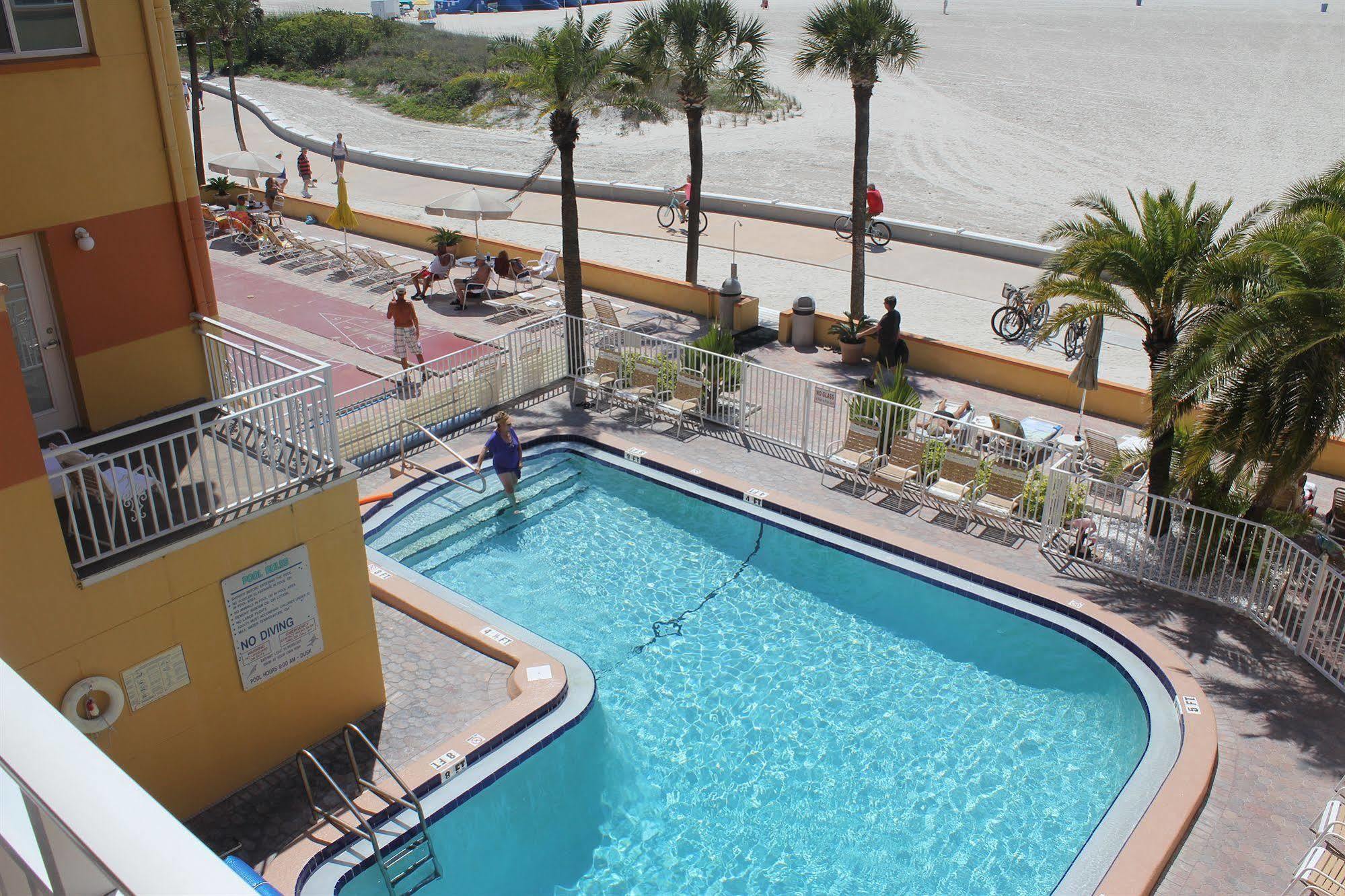 Page Terrace Beachfront Hotel St. Pete Beach Esterno foto